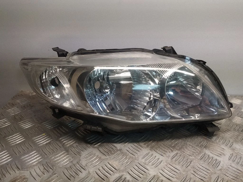 Headlight/headlamp – front right