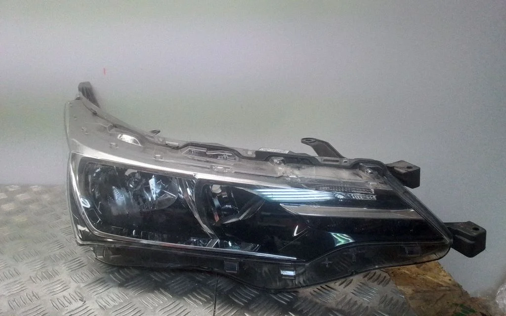 Esituli 8111002L5000