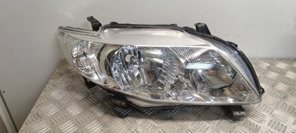 Headlight/headlamp – front right