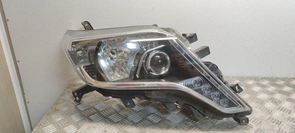 Headlight/headlamp – Toyota Land Cruiser (J150) (2009-)