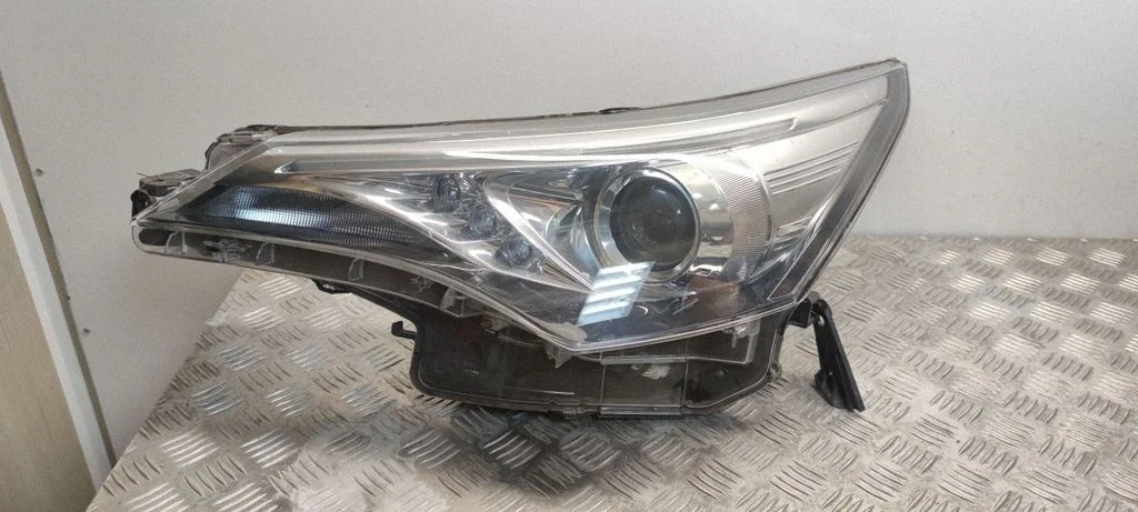 Headlight/headlamp – front left
