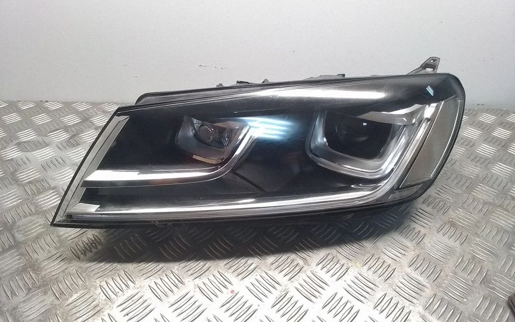 Headlight/headlamp 7P2941751A