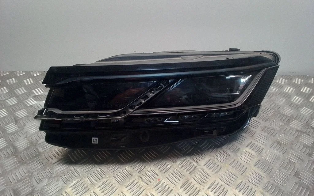 Headlight/headlamp 761941081A