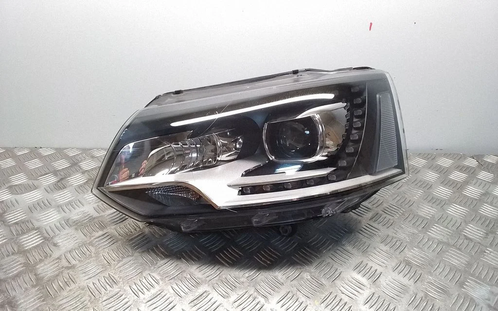 Headlight/headlamp 7E5941015