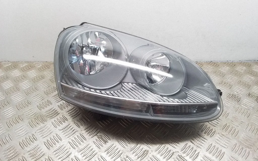 Headlight/headlamp – Volkswagen Golf Plus (2005-2013)
