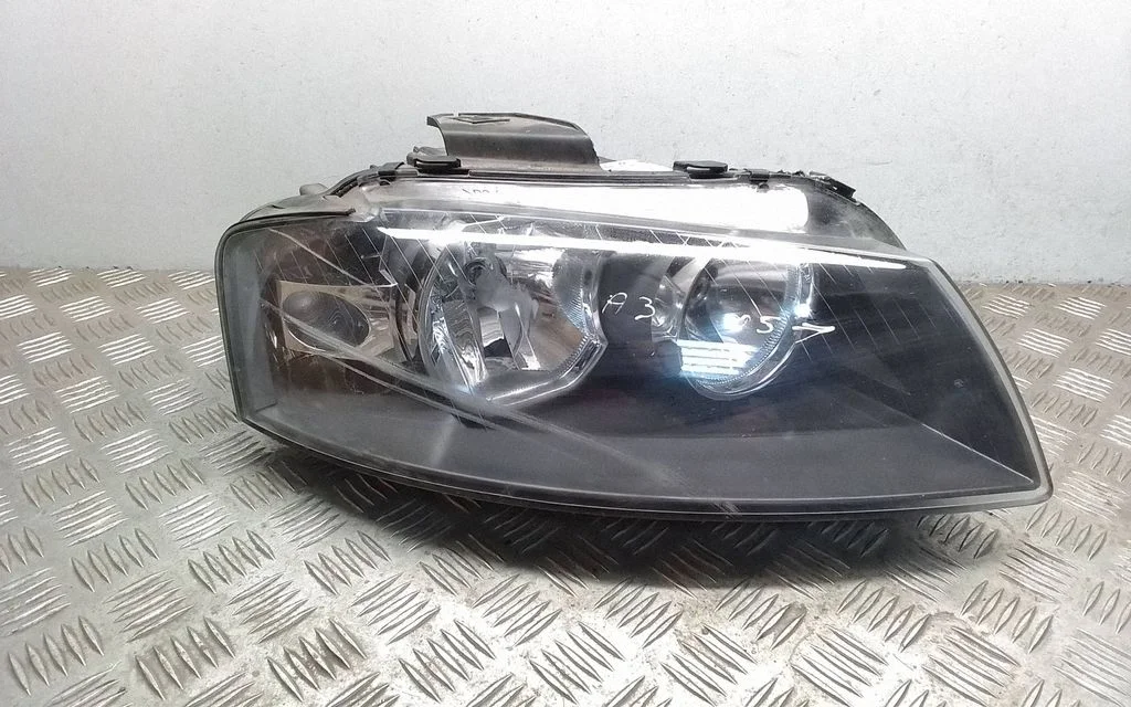 Headlight/headlamp – Audi A3 S3 8P (2003-2012)