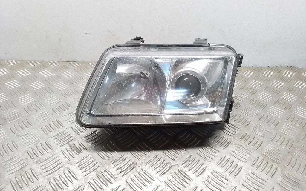 Headlight/headlamp – front left