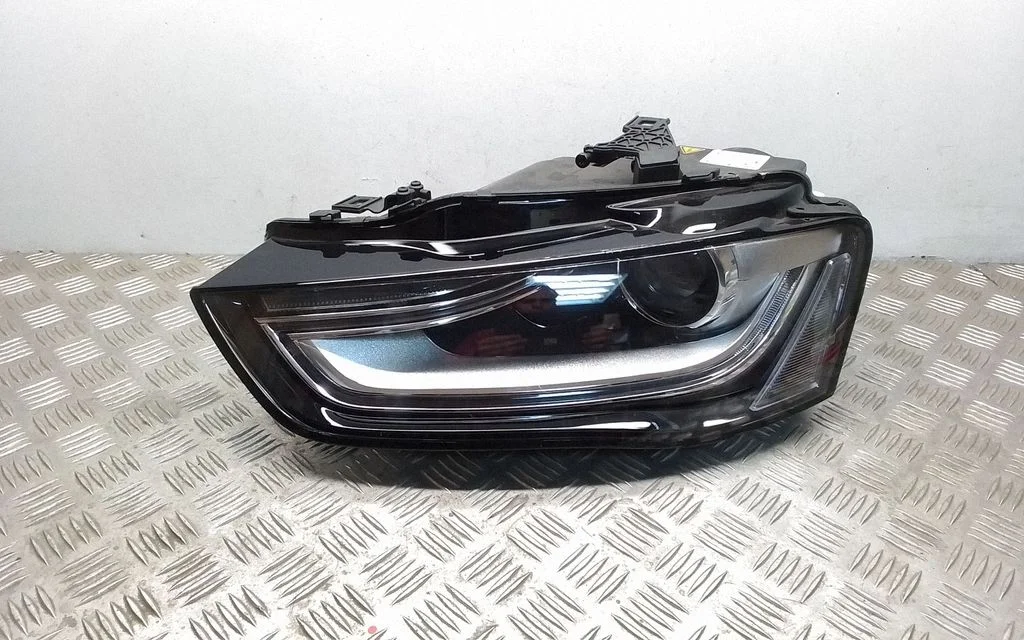 Headlight/headlamp 8K0941005C