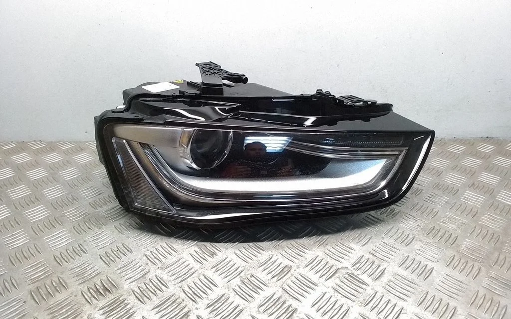 Headlight/headlamp 8K0941006C