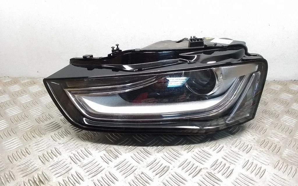 Headlight/headlamp 8K0941005C