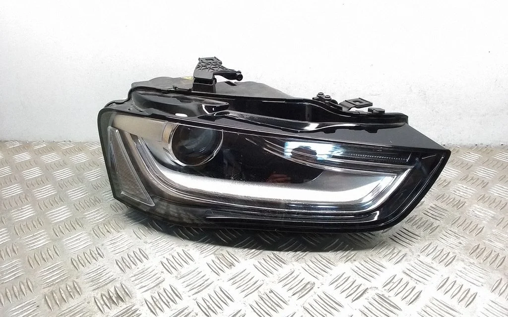 Headlight/headlamp 4G0907697D