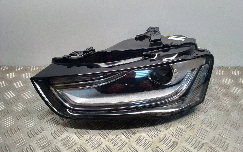 Headlight/headlamp 8K0941005C