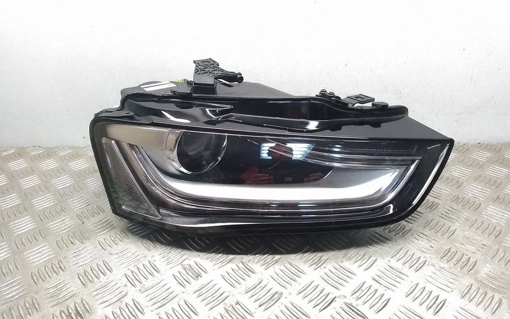 Headlight/headlamp 8K0941006C