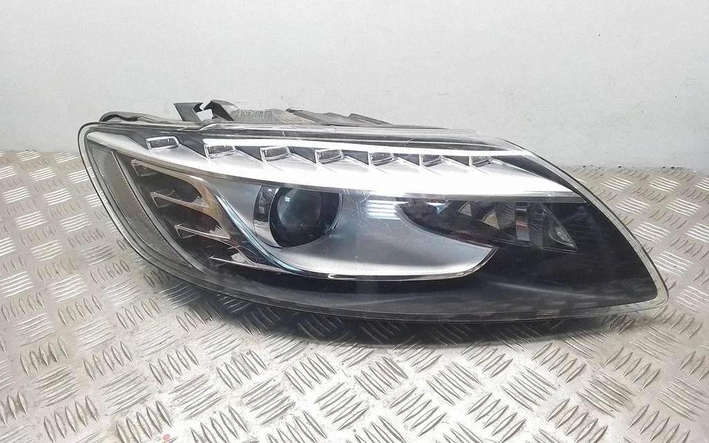 Headlight/headlamp 8K0941597B