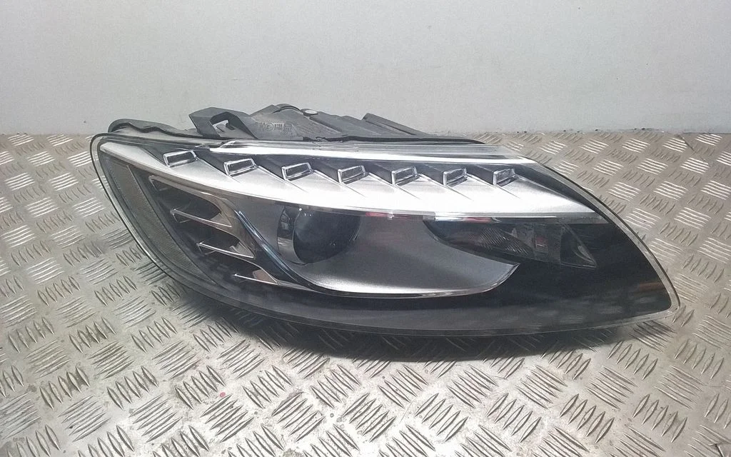 Headlight/headlamp 8K0941597B