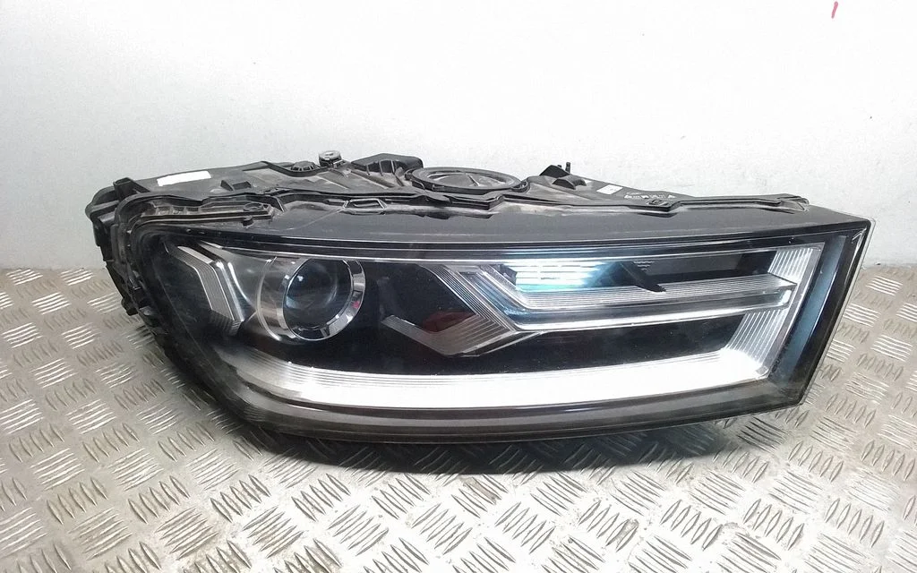 Headlight/headlamp 4M0941006