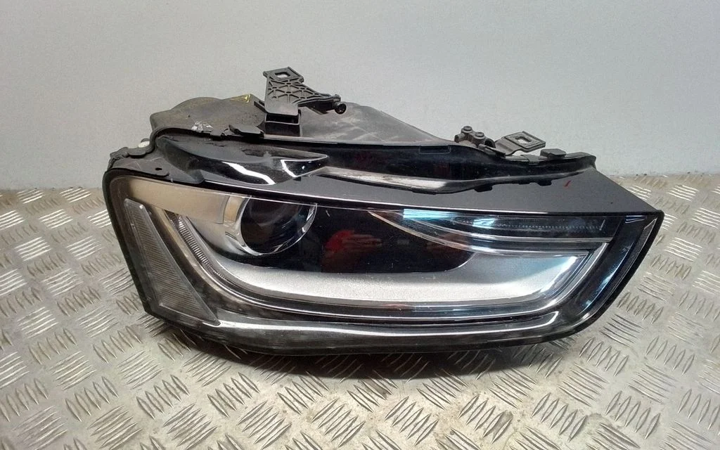 Headlight/headlamp – Audi Q5 SQ5 8R (2008-2017)