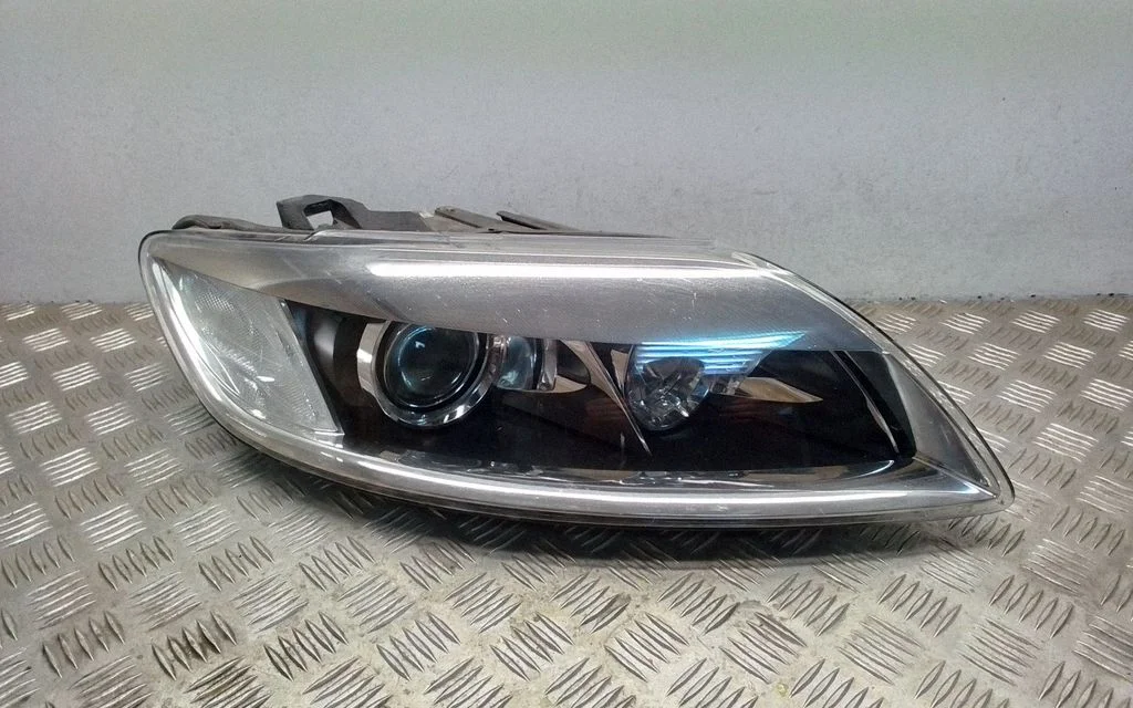 Headlight/headlamp 4L0941004B