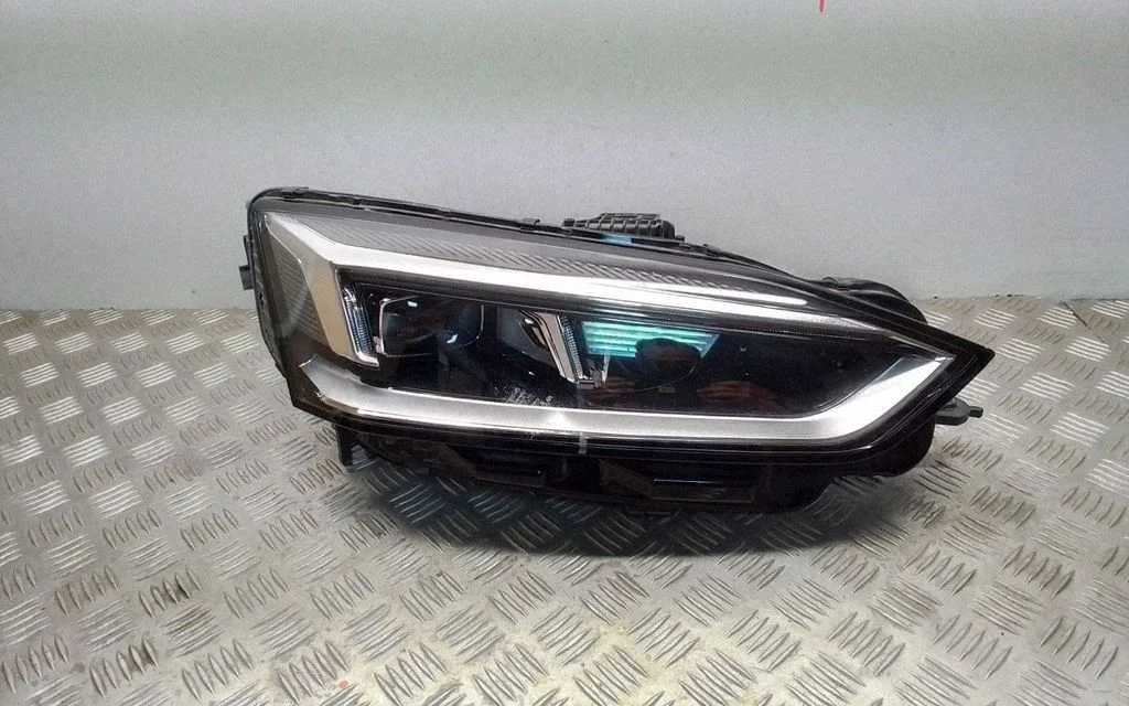 Headlight/headlamp – Audi A5 (2016-2024)