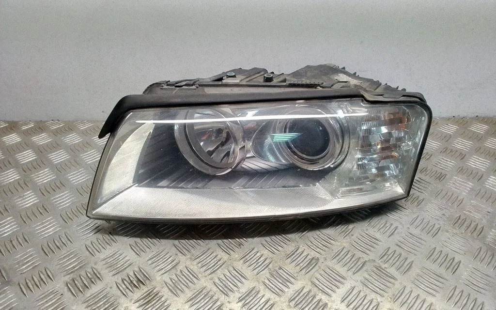Headlight/headlamp 4E0941003K