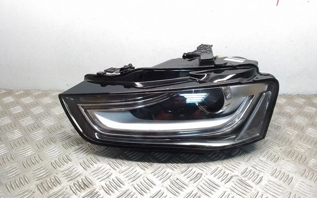 Headlight/headlamp 8K0941005C