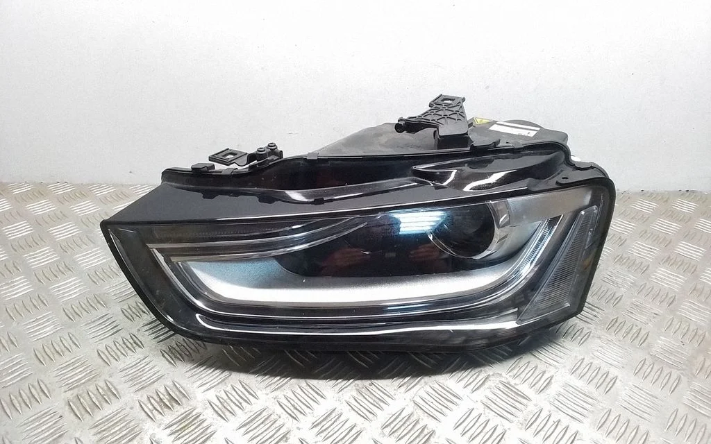 Headlight/headlamp 8K0941005C