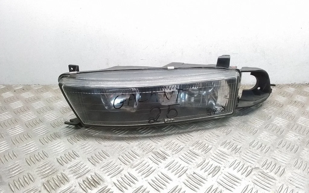 Headlight/headlamp – front left
