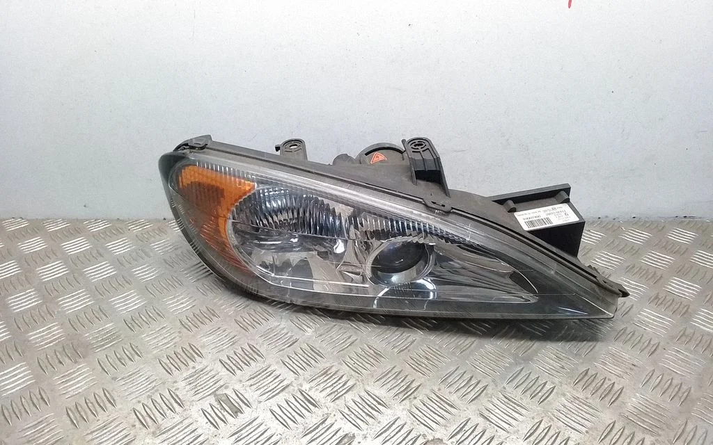 Headlight/headlamp 89005900 – Nissan Primera (2000-2001)