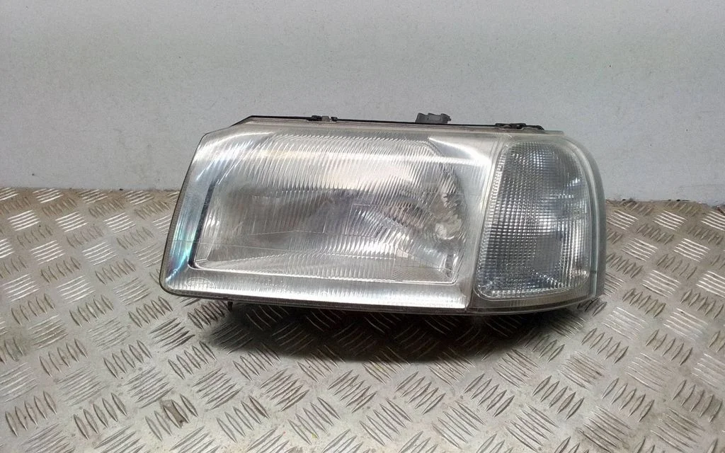 Headlight/headlamp – Land Rover Freelander (1996-2006)