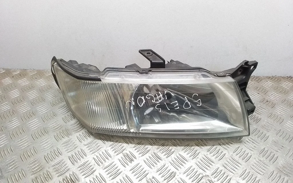 Headlight/headlamp – Mitsubishi Space Star (1998-2005)