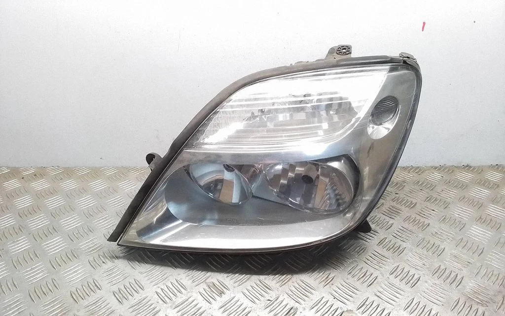 Reflektor 7700432098