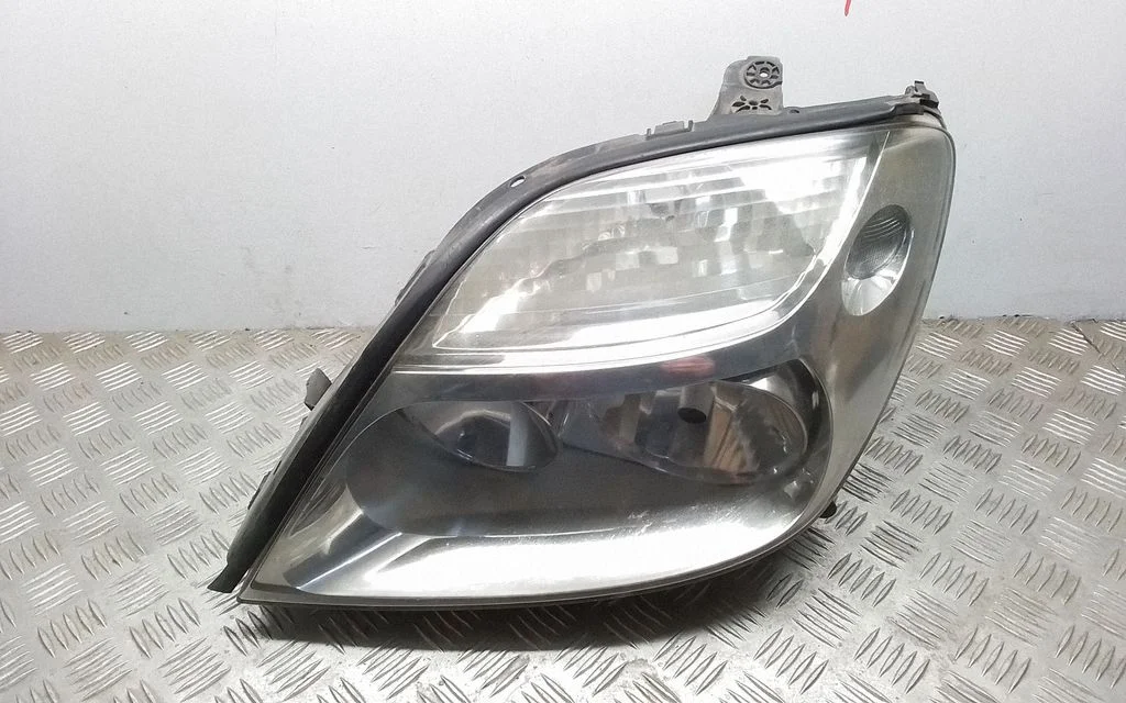 Reflektor 7700432098