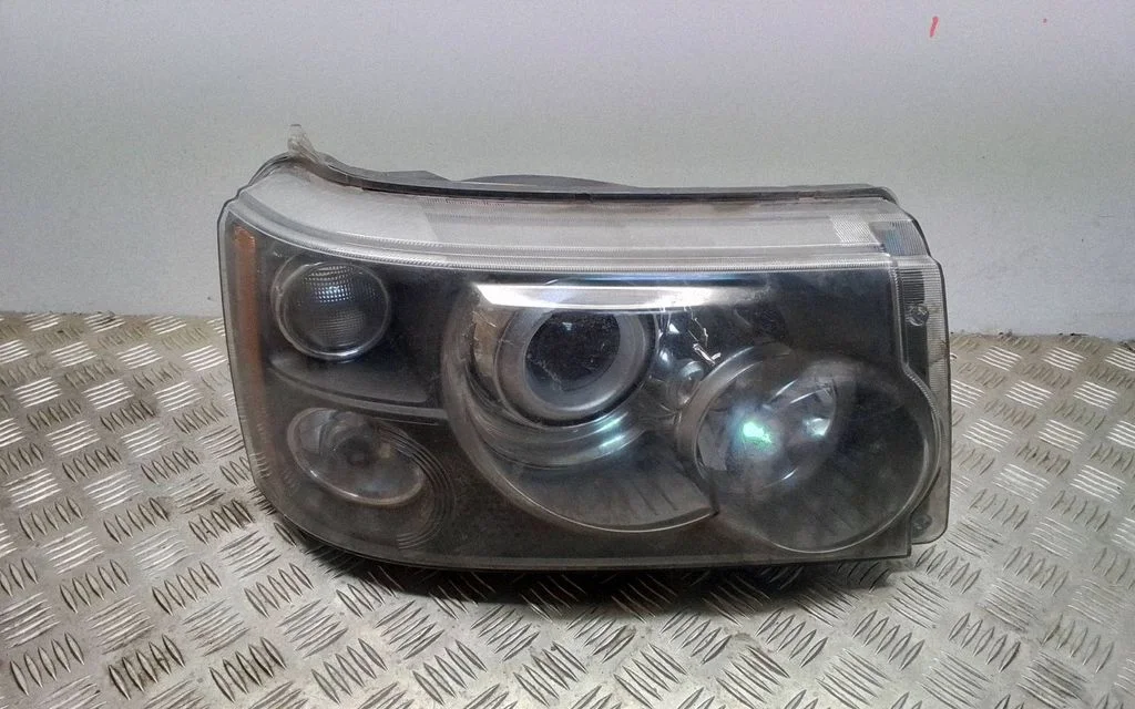 Headlight/headlamp – Land Rover Range Rover Sport L320 (2005-2013)