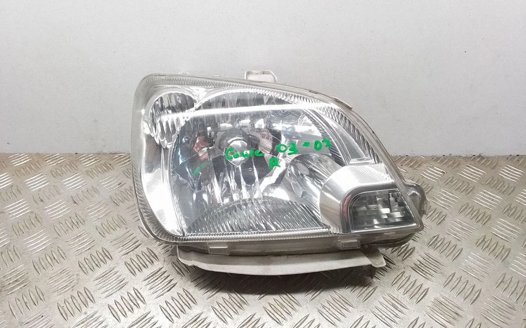 Headlight/headlamp 10051731 – Daihatsu Mira L250 (2002-2006)