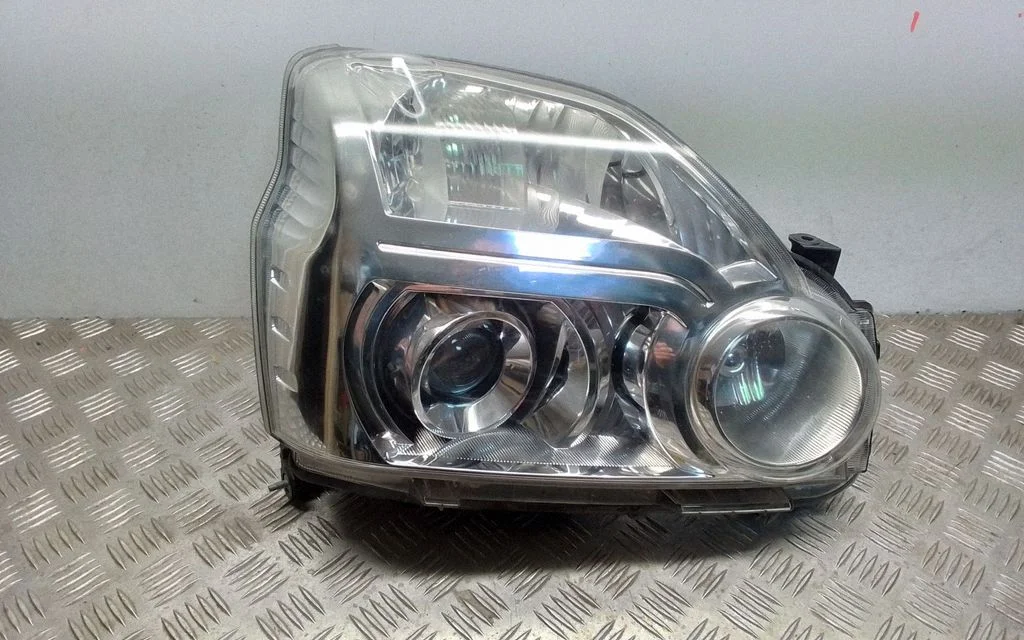 Headlight/headlamp – Nissan X-Trail T31 (2007-2014)