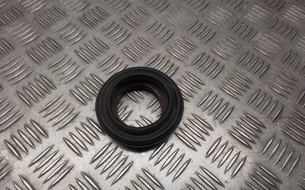 Wspornik reflektora 15373800