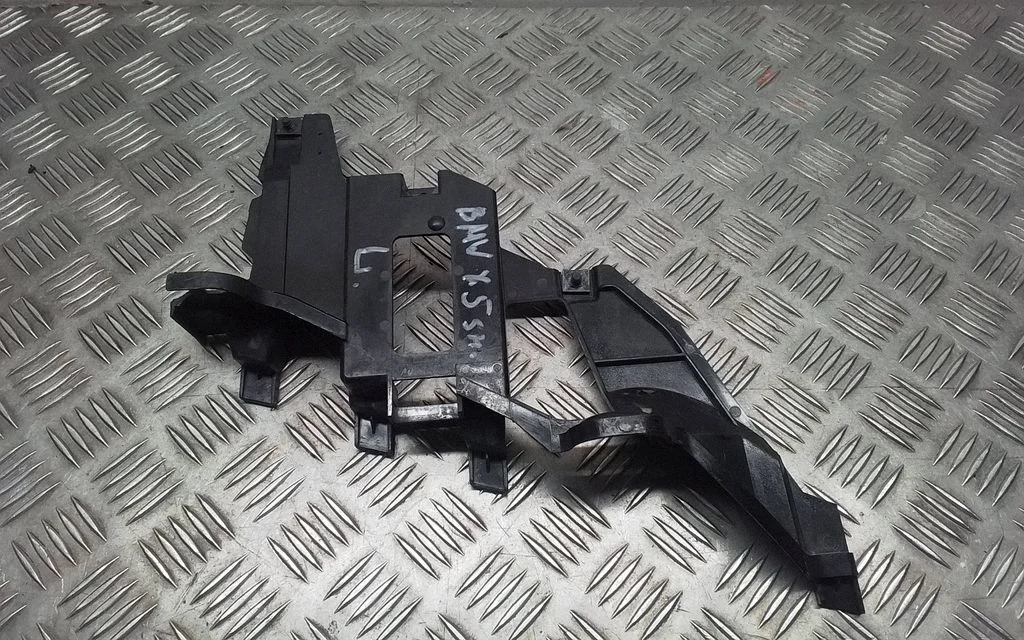 Headlight/headlamp mounting bracket 15183500
