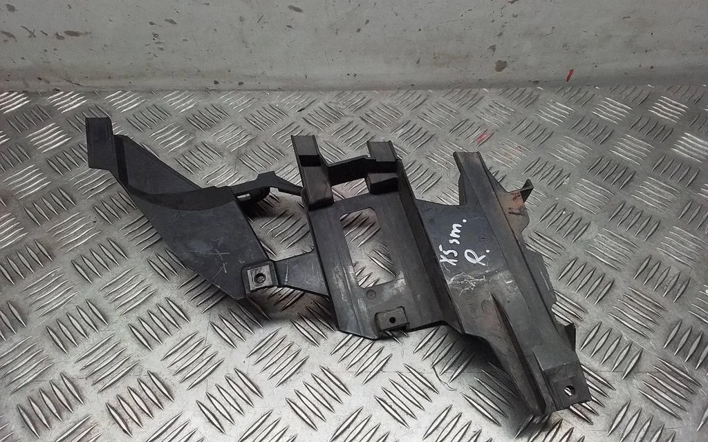 Headlight/headlamp mounting bracket 15183600