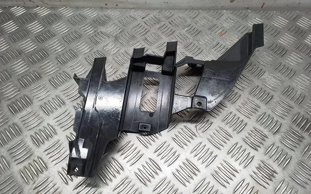 Headlight/headlamp mounting bracket 15183500