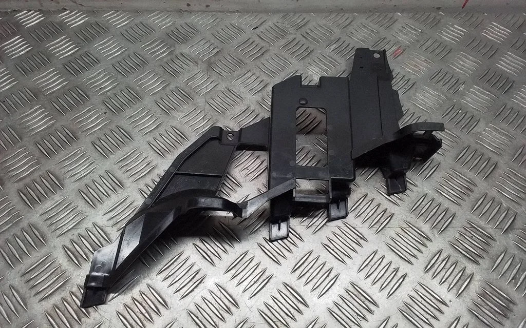 Headlight/headlamp mounting bracket 15183600