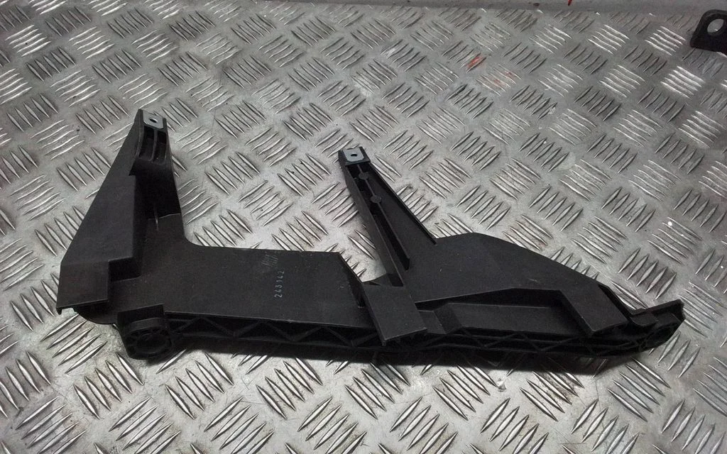 Headlight/headlamp mounting bracket 1301073025