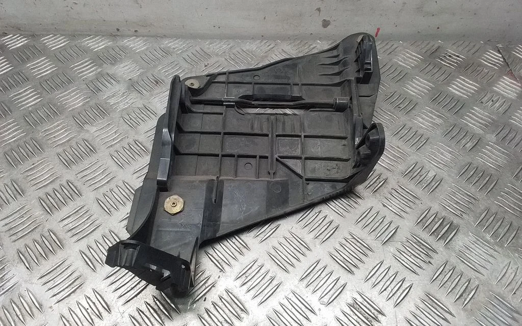 Headlight/headlamp mounting bracket 98763104100