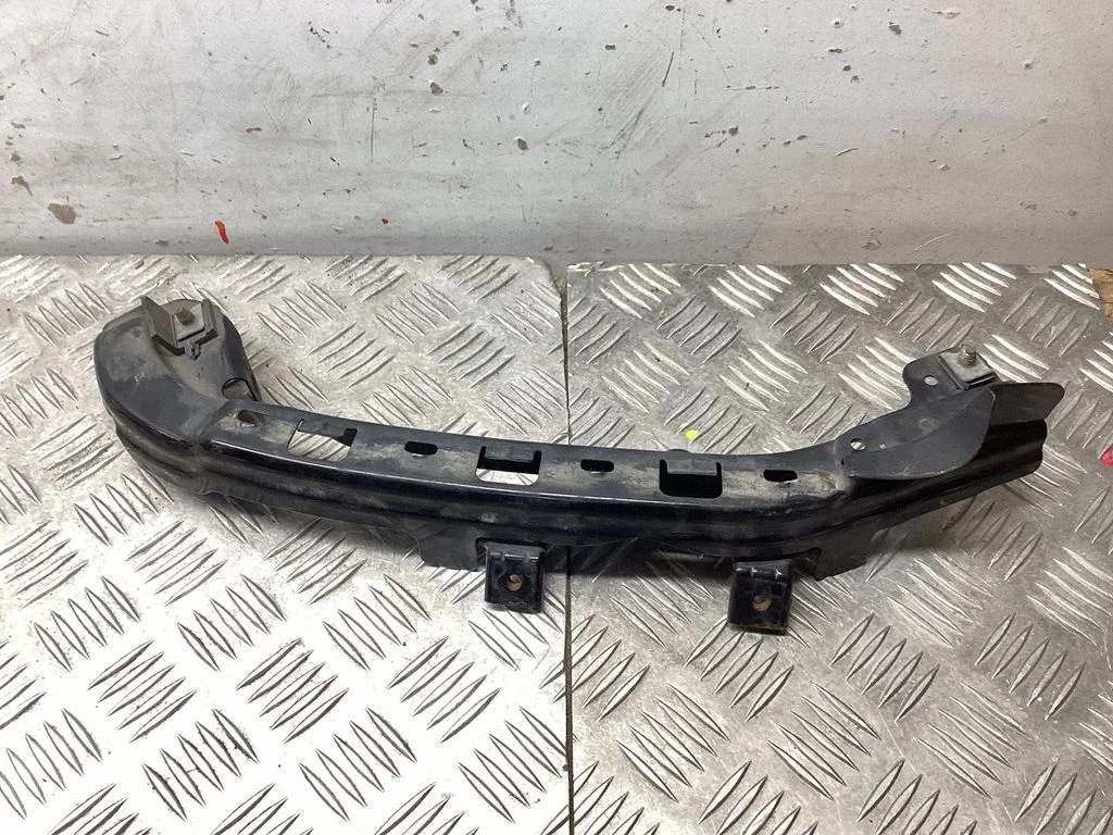Headlight/headlamp mounting bracket – front right