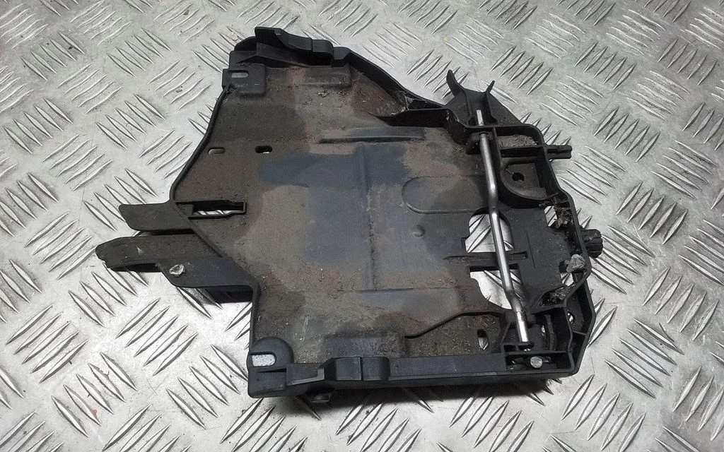 Headlight/headlamp mounting bracket 98163120100