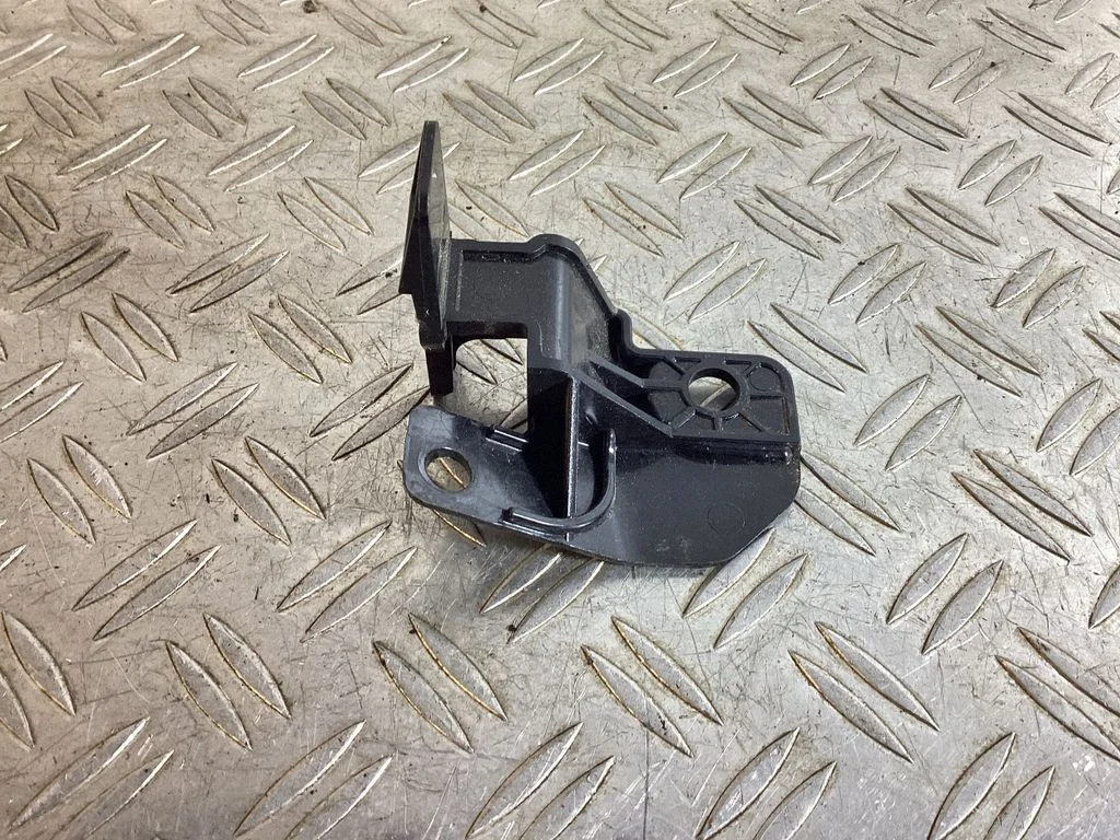 Headlight/headlamp mounting bracket 47651757