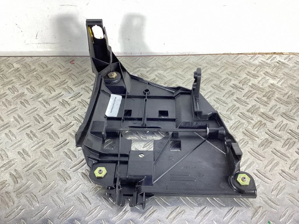 Headlight/headlamp mounting bracket – Porsche 911 991 (2011-2019)