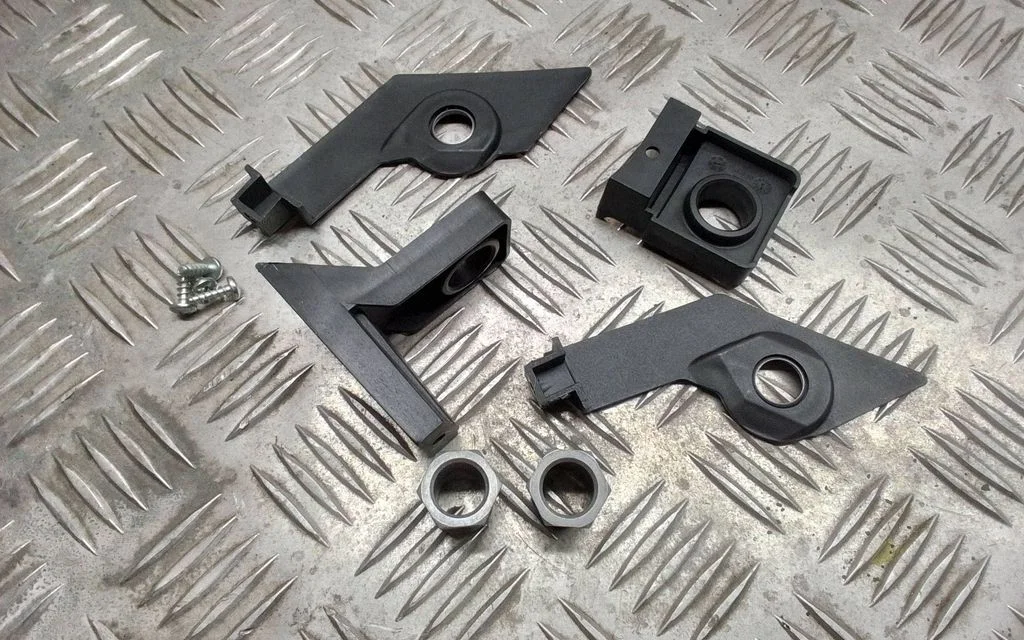 Headlight/headlamp mounting bracket 3C0998226
