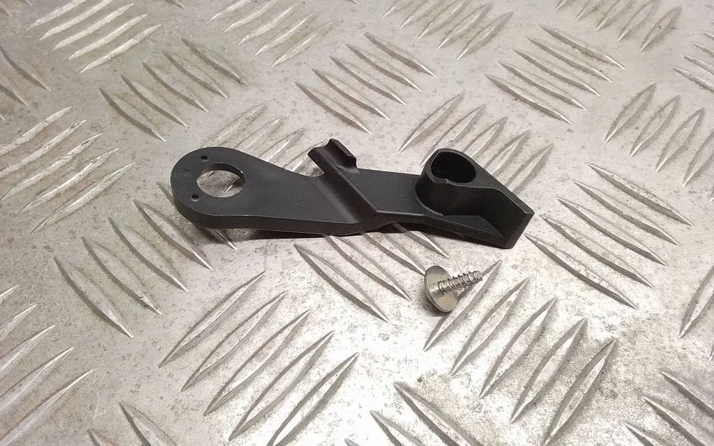 Headlight/headlamp mounting bracket 8116648020