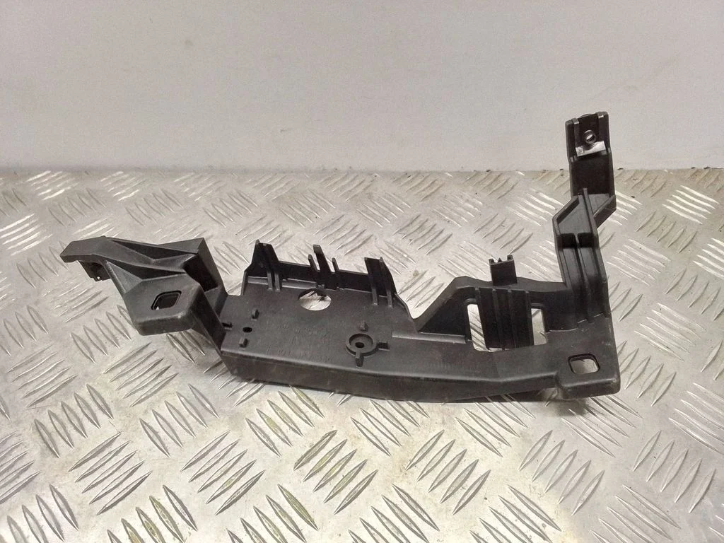 Esitule kinnitusklamber – Land Rover Range Rover L322 (2002-2012)