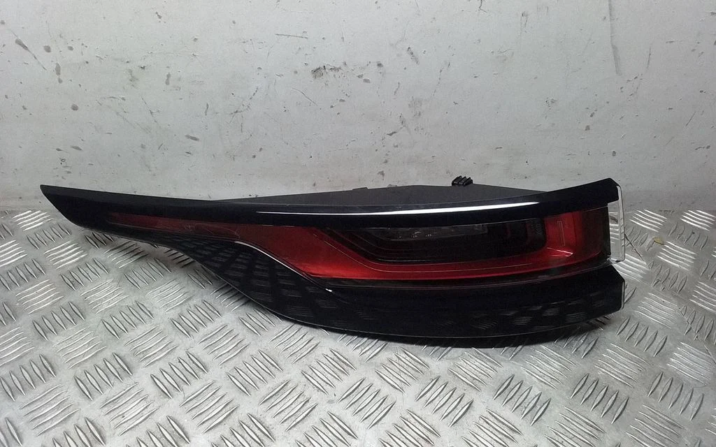 Rear/tail lights – rear left